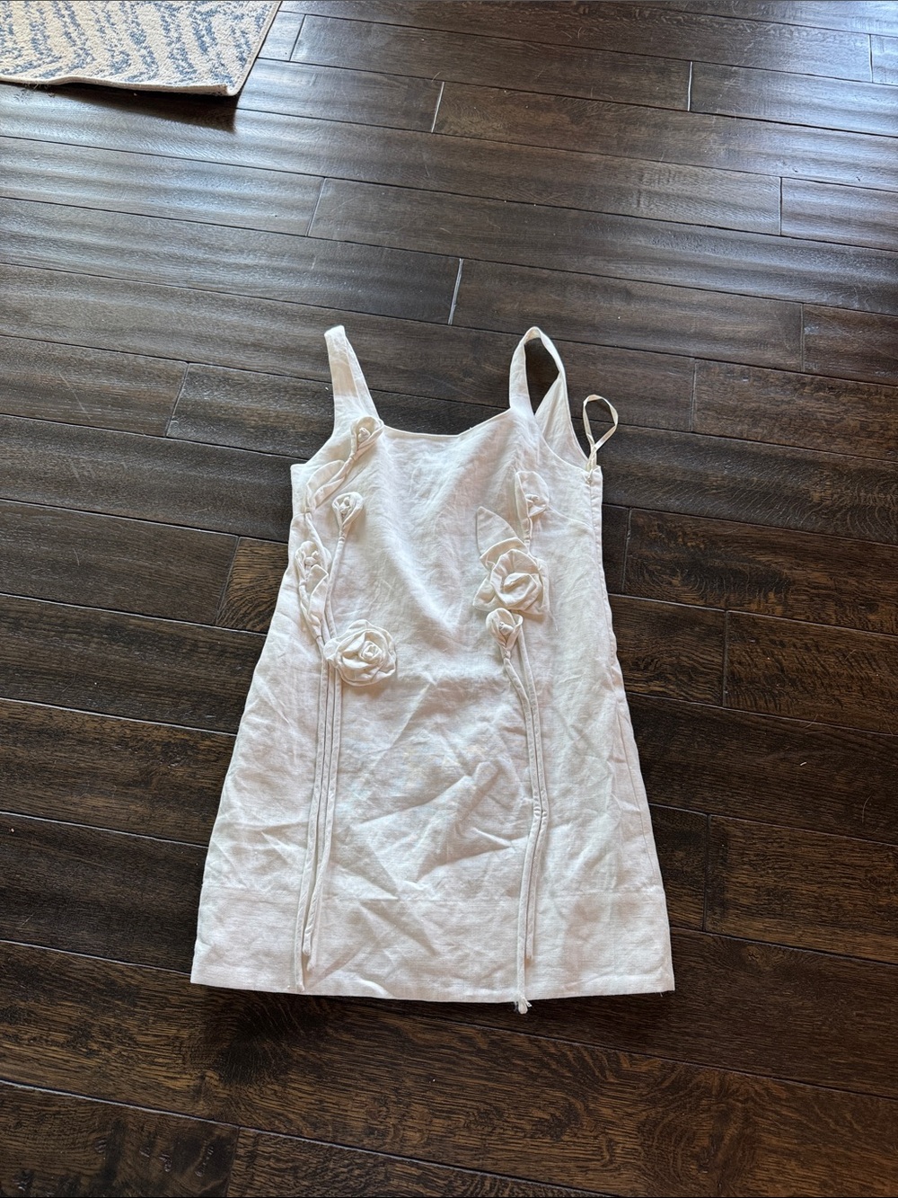 NWT FARM Rio off white Euroflax premium linen  3-D floral mini dress sz small.